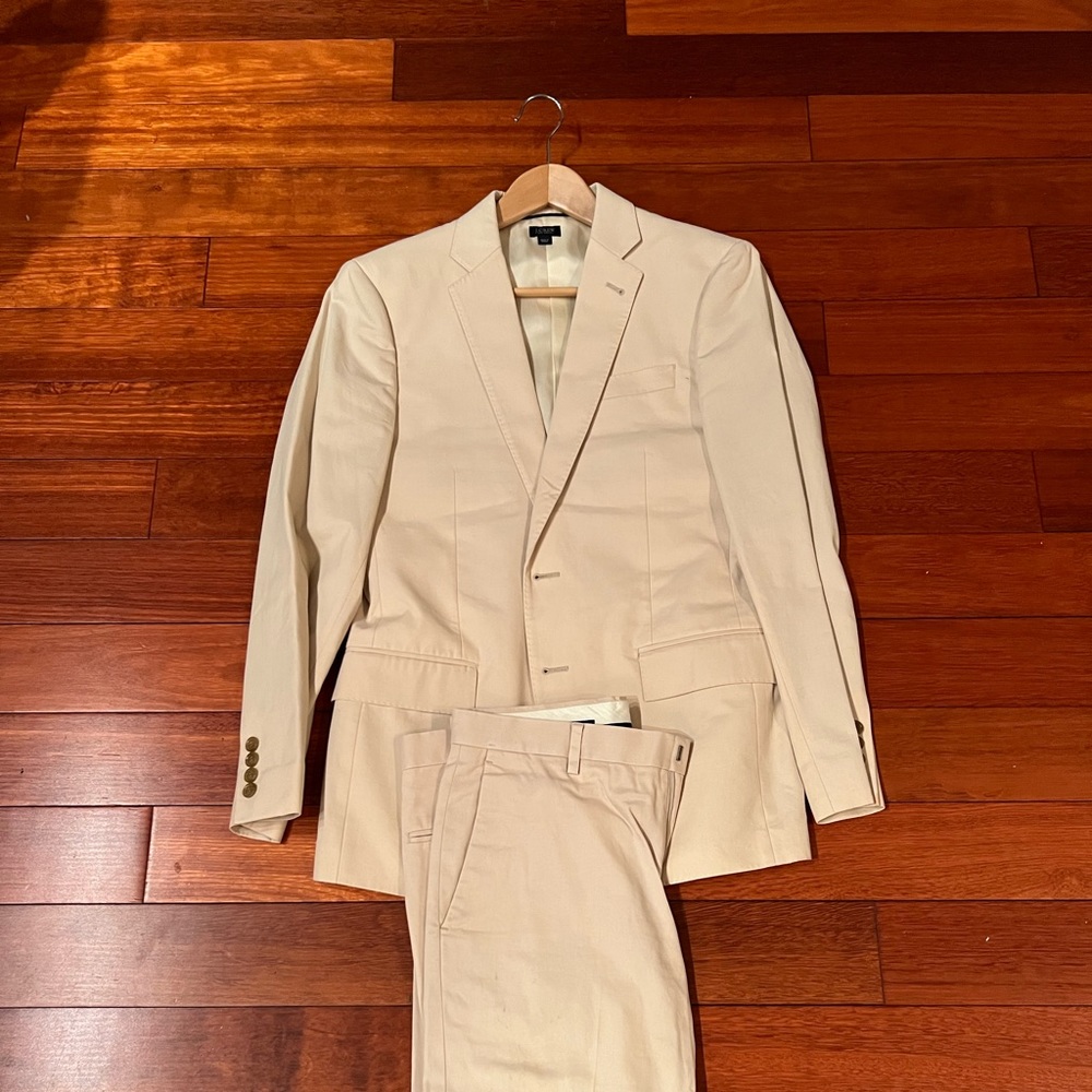 J Crew - Full Suit - Khaki - 31/30 Pants & 36S Jacket